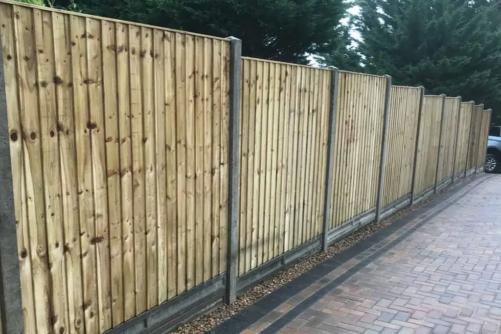 Fencing — W Noble Paving